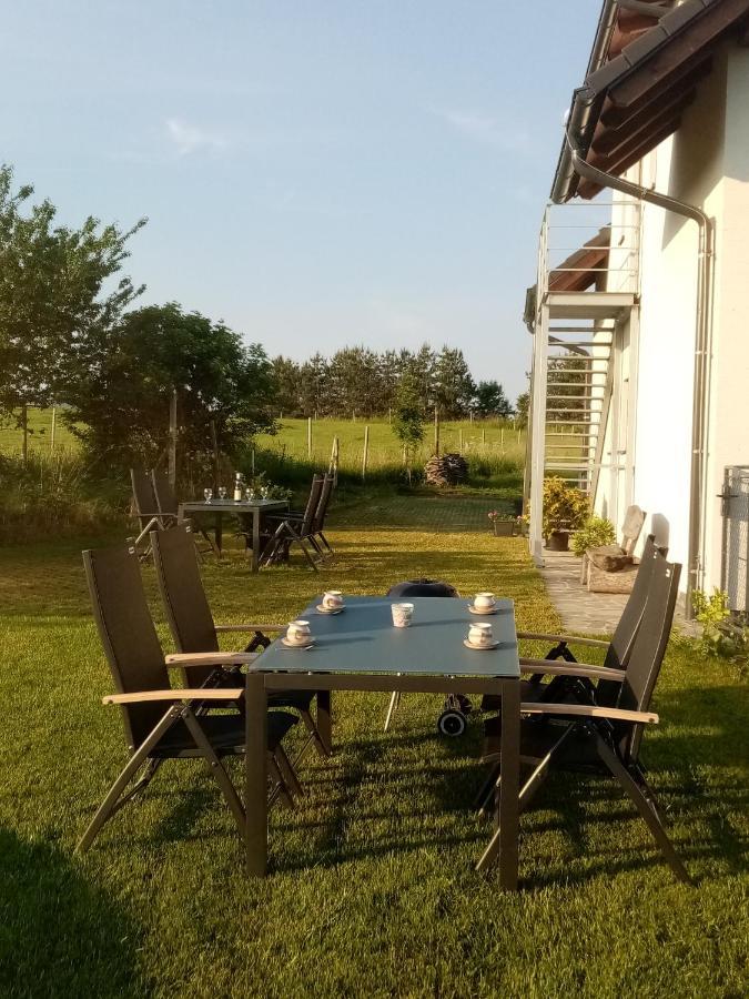 Apartmany Kohoutek A Slepicka V Novohradskych Horach Nové Hrady Buitenkant foto