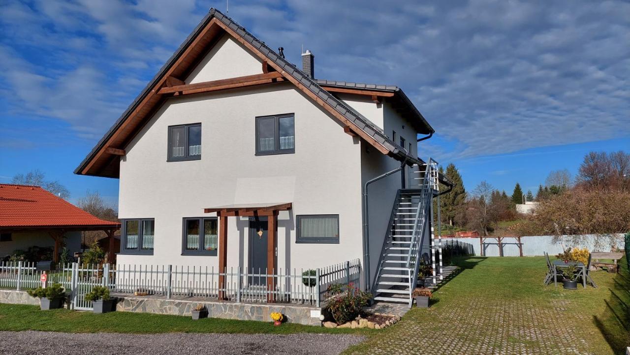 Apartmany Kohoutek A Slepicka V Novohradskych Horach Nové Hrady Buitenkant foto