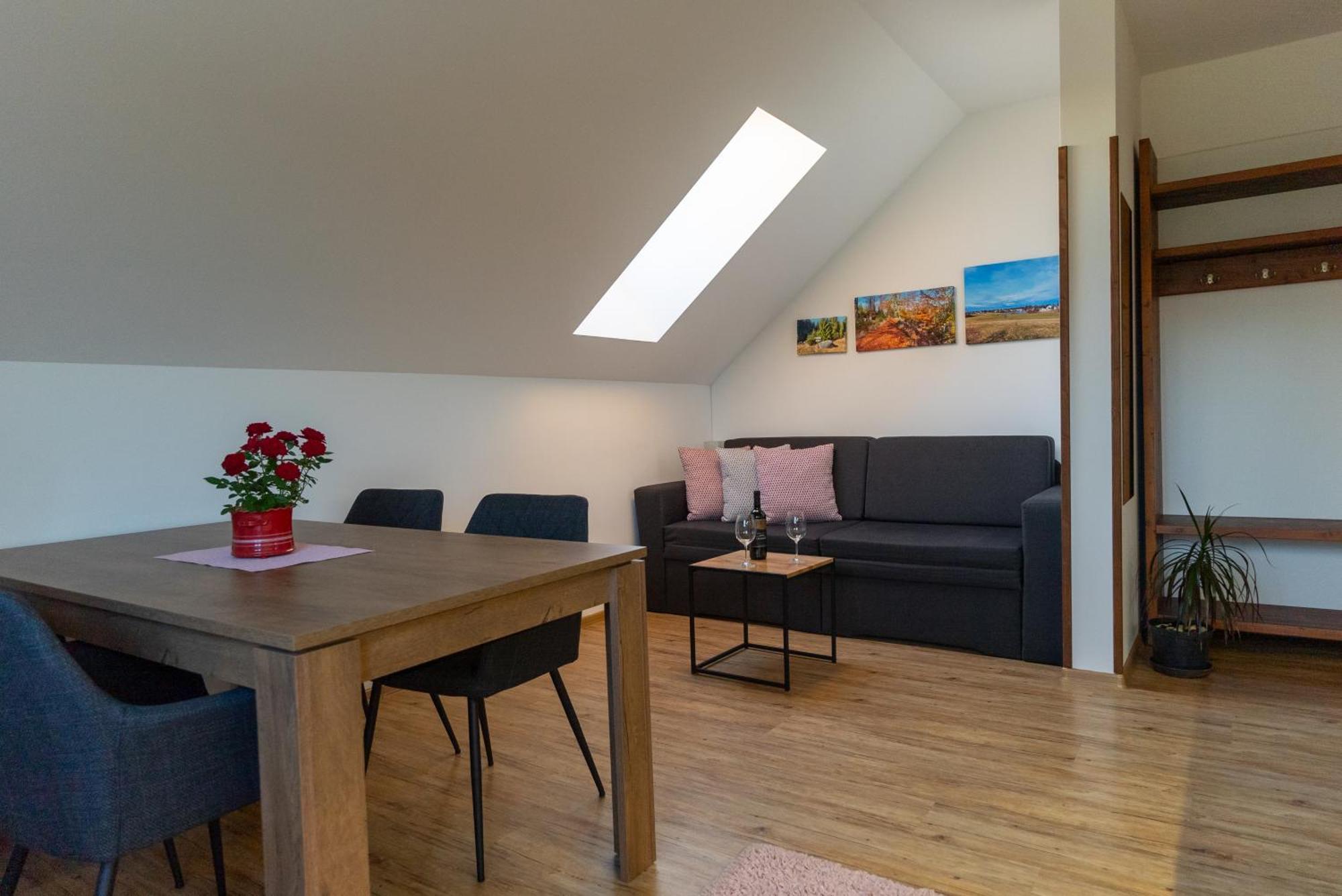 Apartmany Kohoutek A Slepicka V Novohradskych Horach Nové Hrady Buitenkant foto